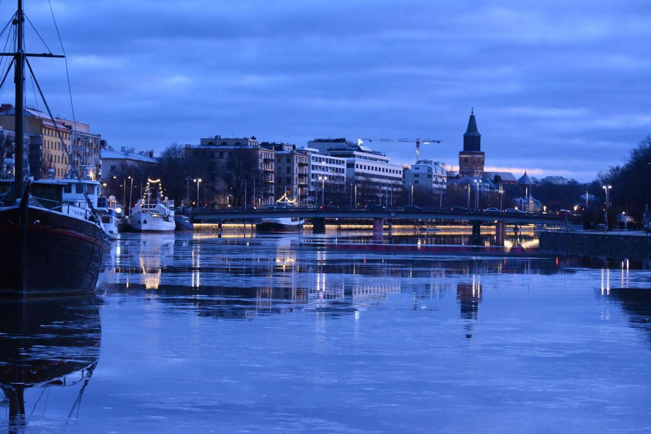 Riverside Lux With 2 Bedrooms, Car Park Garage And Sauna Турку Екстериор снимка